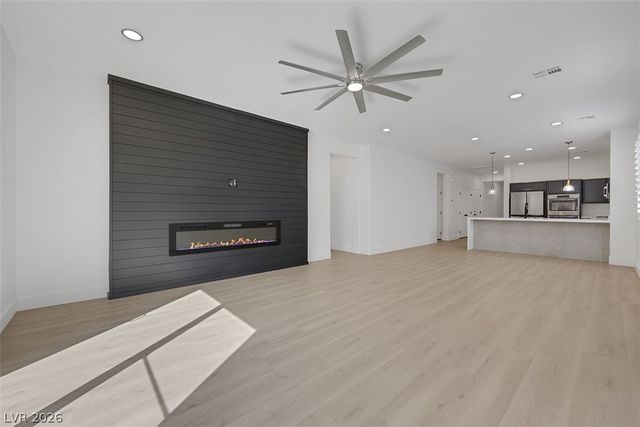 7035 Thistle Ridge Street, Las Vegas, NV 89166