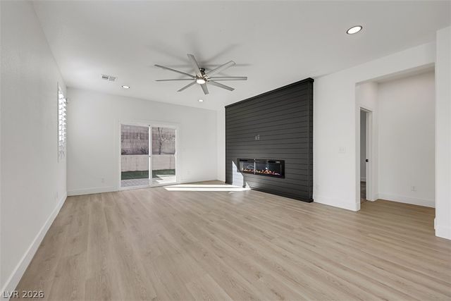 7035 Thistle Ridge Street, Las Vegas, NV 89166