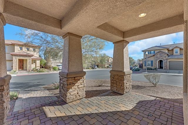 7035 Thistle Ridge Street, Las Vegas, NV 89166