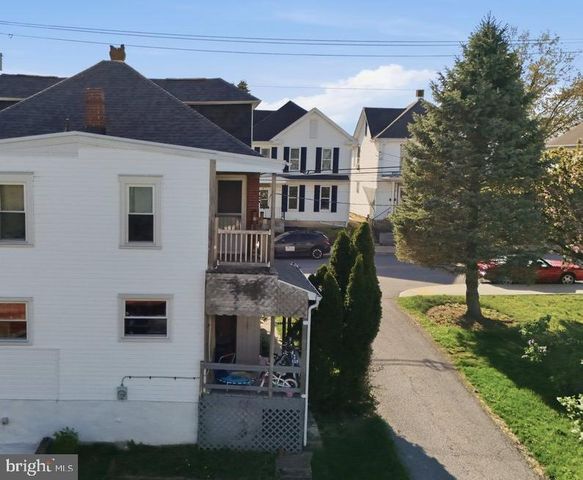410 FAIRVIEW AVE, Waynesboro, PA 17268