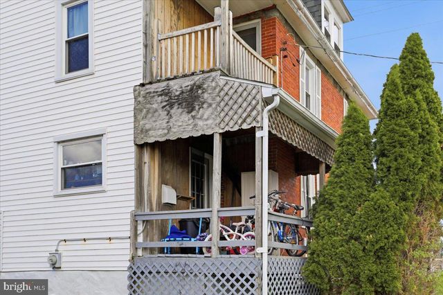 410 FAIRVIEW AVE, Waynesboro, PA 17268