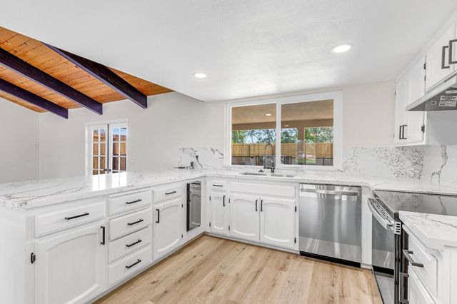 16860 Mark Road, Madera, CA 93636