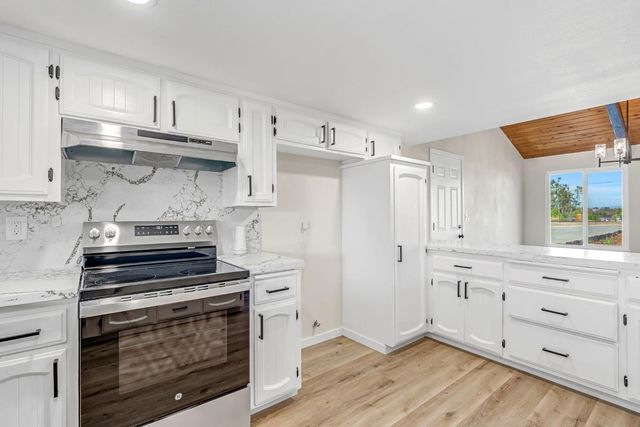 16860 Mark Road, Madera, CA 93636