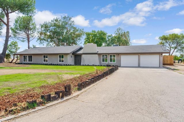 16860 Mark Road, Madera, CA 93636