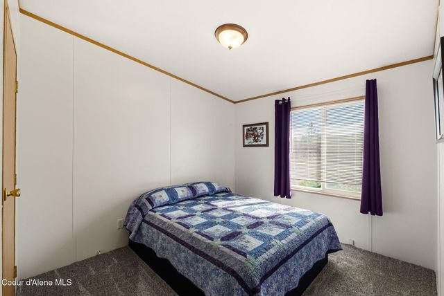 302 Mill Rd, Dover, ID 83825