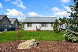 302 Mill Rd, Dover, ID 83825