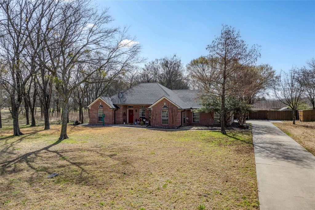 266 Tee Taw Circle, Sherman, TX 75092