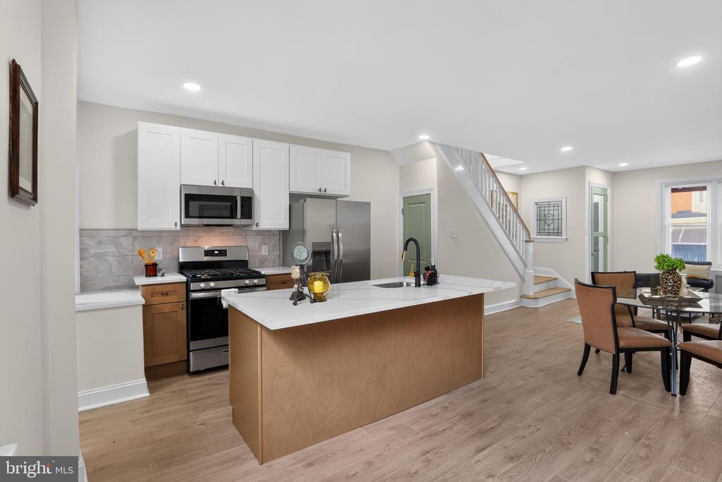 5741 HUNTER ST, Philadelphia, PA 19131