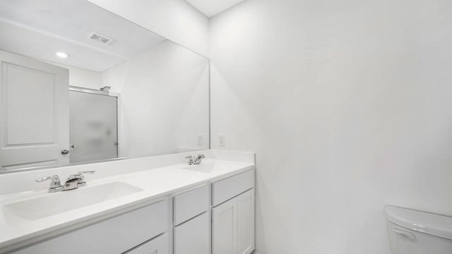 415 Lakeshore Court, St. Charles, IL 60174