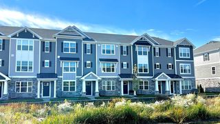 415 Lakeshore Court, St. Charles, IL 60174