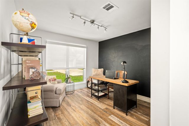 2006 Shadybriar Drive, Houston, TX 77077