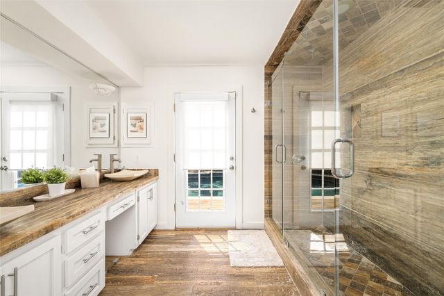 2006 Shadybriar Drive, Houston, TX 77077