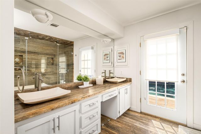 2006 Shadybriar Drive, Houston, TX 77077