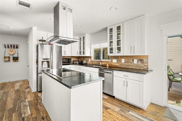 2006 Shadybriar Drive, Houston, TX 77077