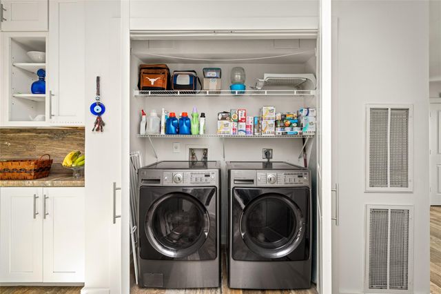 2006 Shadybriar Drive, Houston, TX 77077