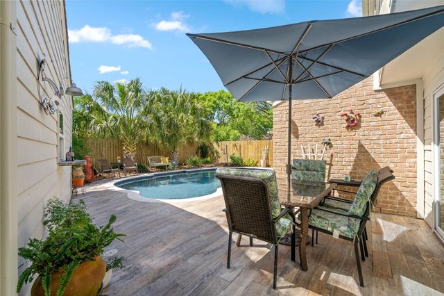 2006 Shadybriar Drive, Houston, TX 77077