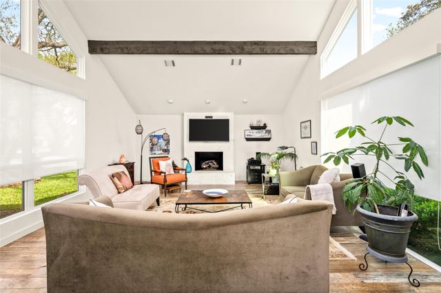 2006 Shadybriar Drive, Houston, TX 77077