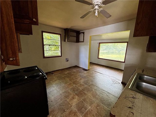 27272 S Highway 23, Huntsville, AR 72740