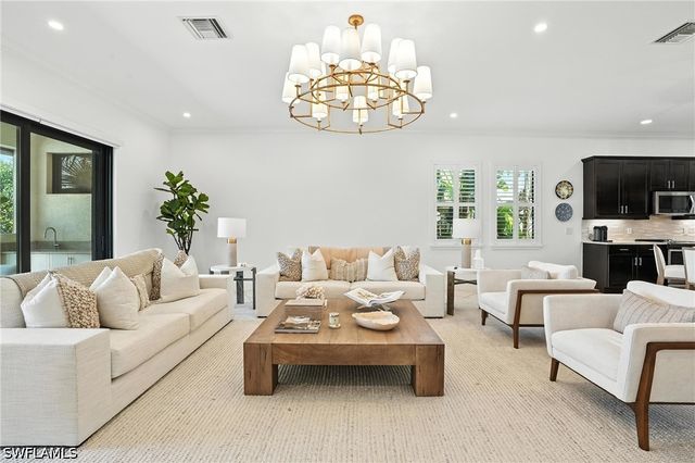4649 Abaca CIR, Naples, FL 34119