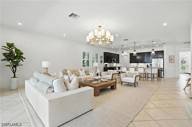 4649 Abaca CIR, Naples, FL 34119