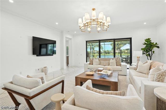 4649 Abaca CIR, Naples, FL 34119
