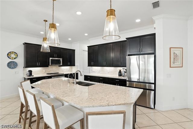 4649 Abaca CIR, Naples, FL 34119