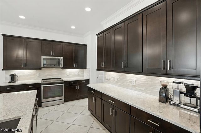 4649 Abaca CIR, Naples, FL 34119