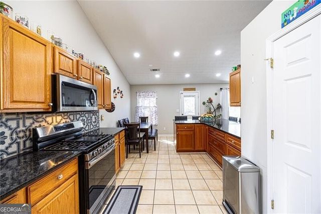 2730 Angel Oak Circle, Dacula, GA 30019