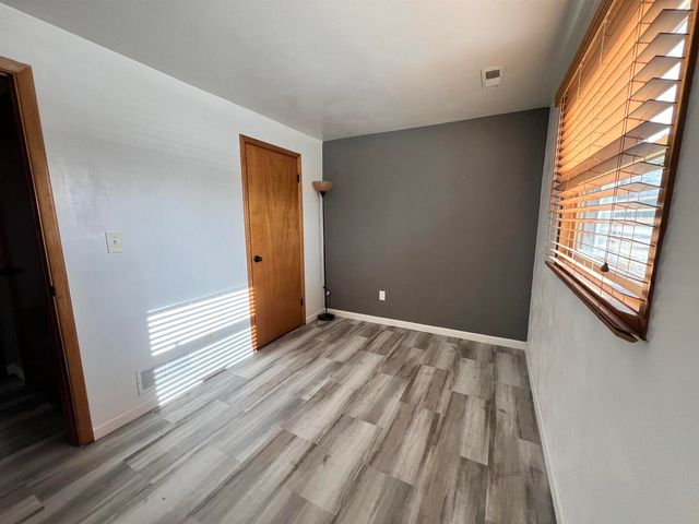 217 W 17th Avenue, Milan, IL 61264