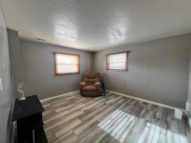 217 W 17th Avenue, Milan, IL 61264