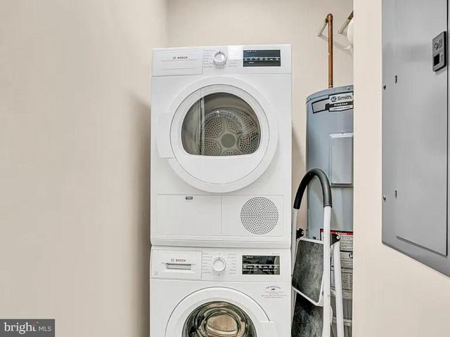 220 2ND ST SE #103, Washington, DC 20003