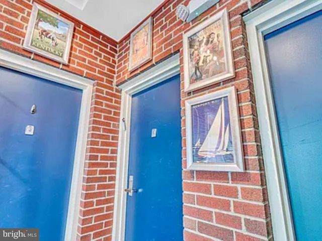 220 2ND ST SE #103, Washington, DC 20003