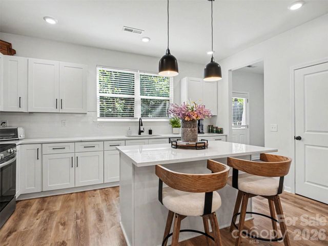 1832 Purser Drive, Charlotte, NC 28215