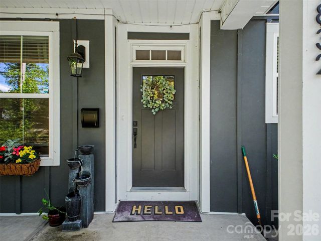 1832 Purser Drive, Charlotte, NC 28215