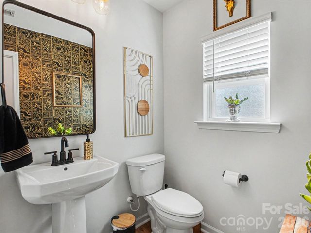 1832 Purser Drive, Charlotte, NC 28215