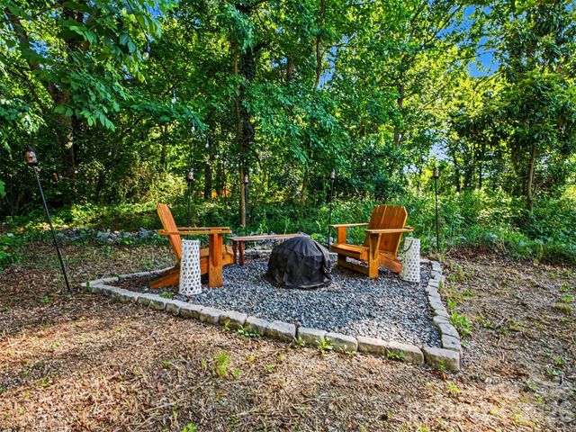 1832 Purser Drive, Charlotte, NC 28215