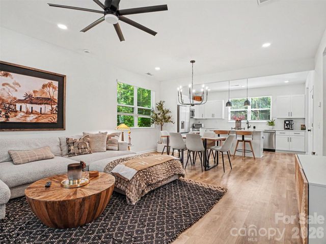 1832 Purser Drive, Charlotte, NC 28215