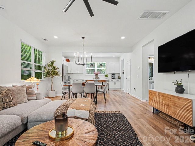 1832 Purser Drive, Charlotte, NC 28215