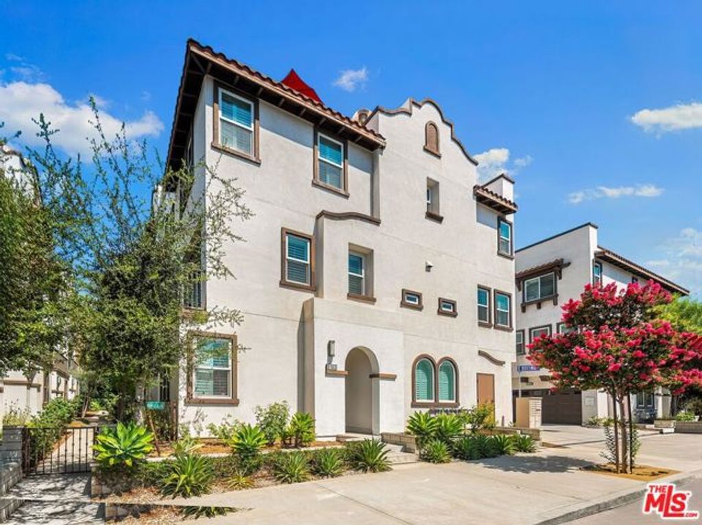5103 E Echo Street, Los Angeles, CA 90042