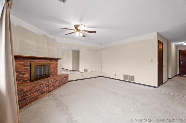 518 Carol Road, Bartlesville, OK 74003