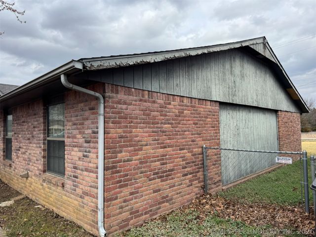 518 Carol Road, Bartlesville, OK 74003