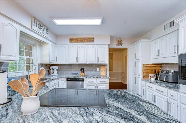 901 WOODVIEW DRIVE, Brandon, FL 33511
