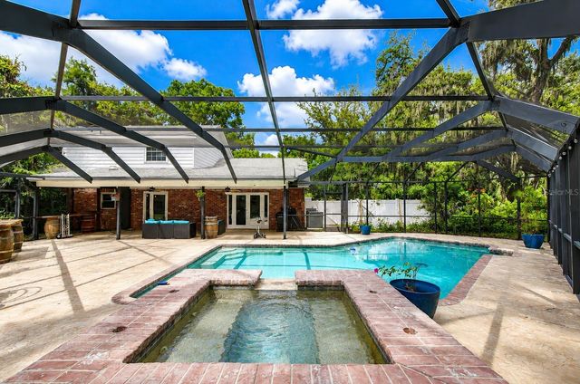 901 WOODVIEW DRIVE, Brandon, FL 33511