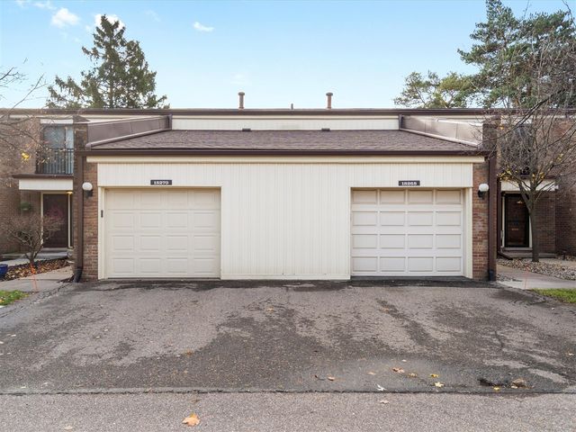 18270 University Park Drive, Livonia, MI 48152