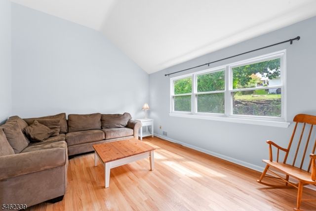 492 Herrick Dr, Rockaway Twp., NJ 07801