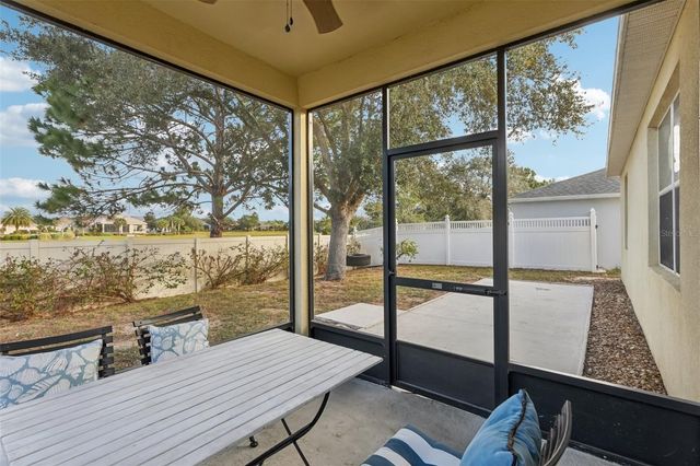 1689 STRATHMORE CIRCLE, Mount Dora, FL 32757