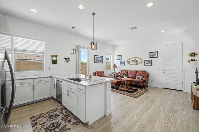 18904 W LAUREL Lane, Surprise, AZ 85388