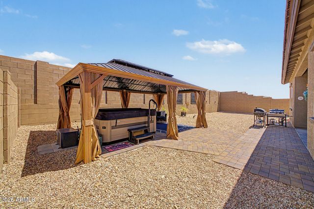 18904 W LAUREL Lane, Surprise, AZ 85388
