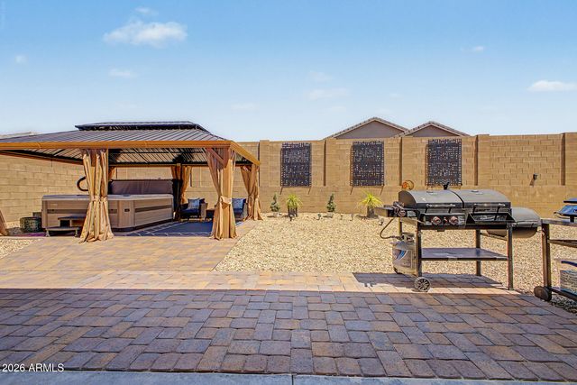 18904 W LAUREL Lane, Surprise, AZ 85388
