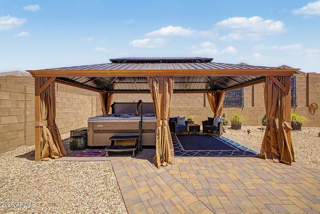 18904 W LAUREL Lane, Surprise, AZ 85388